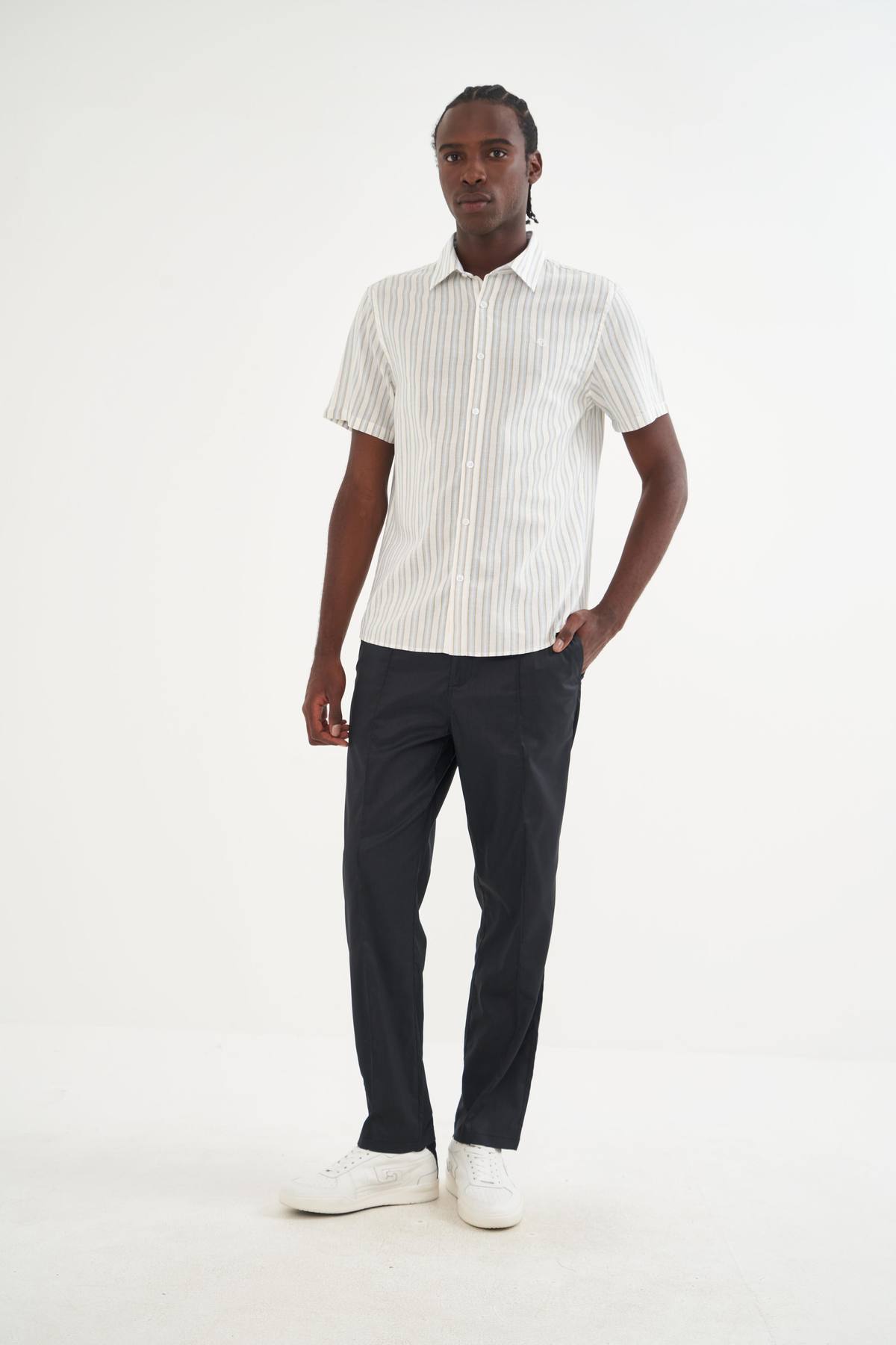 031-01-04886 Camisa Linho Listrada Relax Colcci - Imagem 1